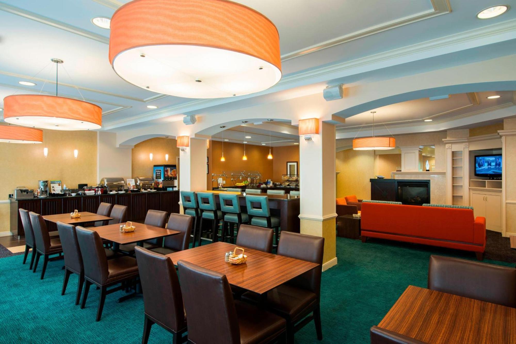 Residence Inn Boston Фреймингем Экстерьер фото