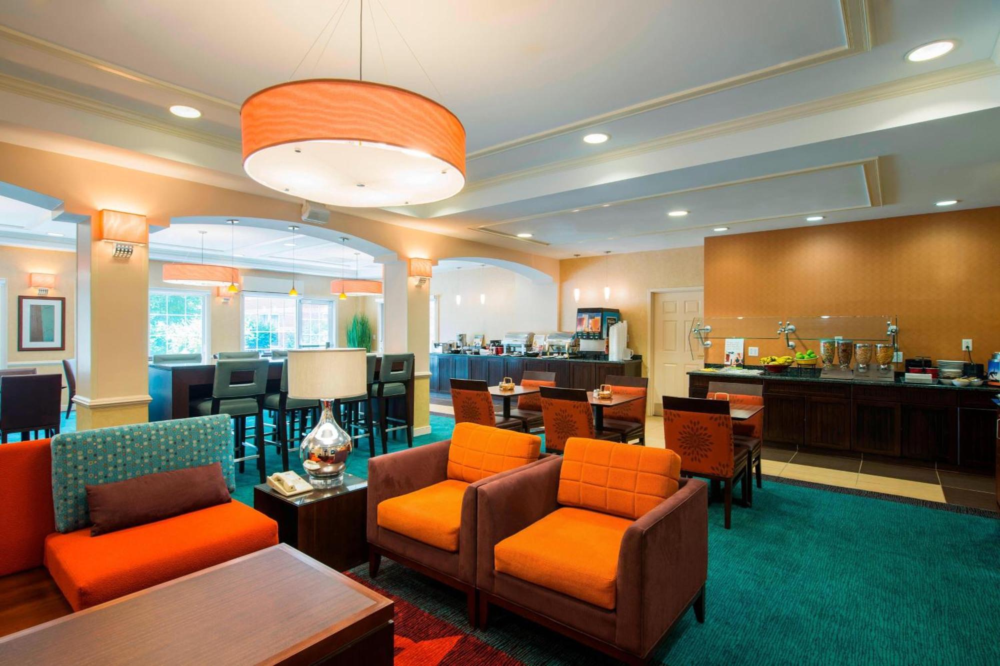 Residence Inn Boston Фреймингем Экстерьер фото